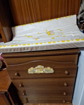 Lettino con fasciatoio