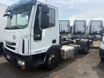 Iveco Eurocargo 100 e 22 Scarrabile 10 ton passo 3