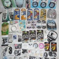 60 cuffie auricolari cuffiette stock