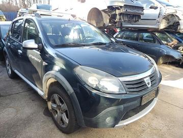 Ricambi DACIA SANDERO STEPWAY 1598cc benzina del 2