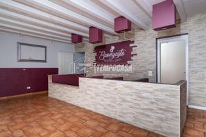 Negozio a reddito in centro a Montecchio!