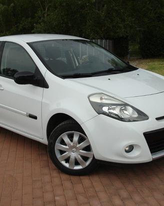 RENAULT Clio 1.2 16V 5 porte Dynamique