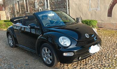 VOLKSWAGEN New Beetle - 2005