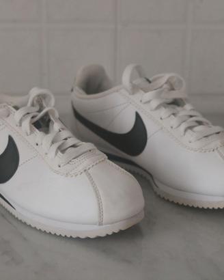 SNEAKERS NIKE n.39 - NUOVE - SCARPA GINNASTICA
