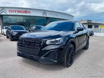AUDI Q2 35 TDI S tronic Identity Black