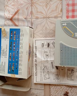 Stazione di servizio Micro Machines travel city 