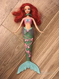 Bambola Ariel la Sirenetta.