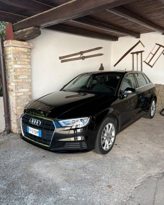 Audi A3 1.6 tdi S-Tronic