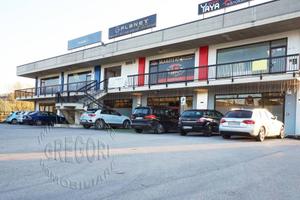 fabbricato commerciale ad altissima visibilità rec