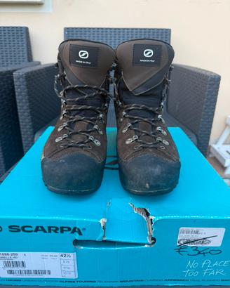 Scarponi trekking “Scarpa”