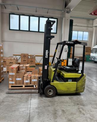 CARRELLO ELEVATORE