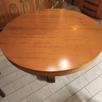 Tavolo rotondo allungabile in legno 