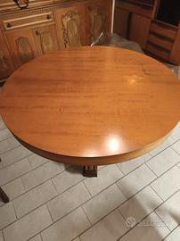 Tavolo rotondo allungabile in legno 