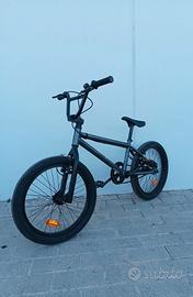 Bmx b-twin