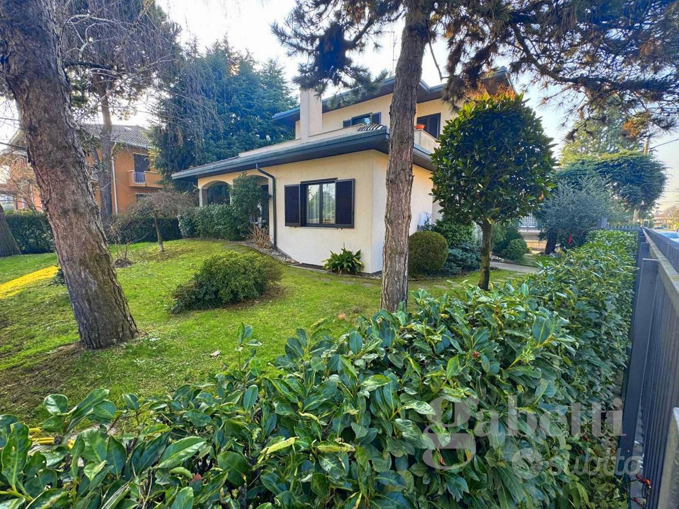 House in Gallarate, Arnate - Vista 3