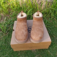 Stivaletti da donna UGG Mini Chestnut  37