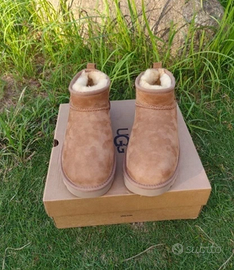 Stivaletti da donna UGG Mini Chestnut  37