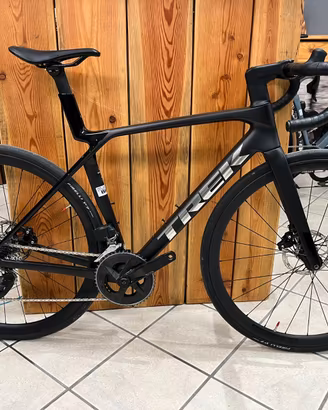 Trek MADONE SL 6axs 8Th GEn tg M powermeter