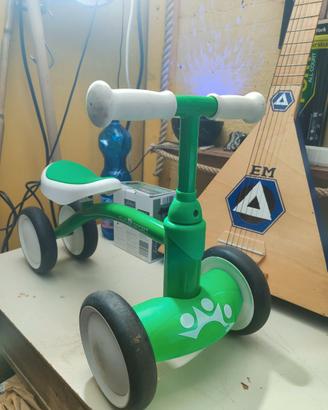 Mini Walker Triciclo