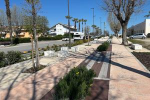 7-8 posti, fronte mare, 2 bagni, aria condizionata