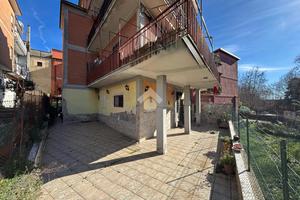 4 LOCALI A GENZANO DI ROMA