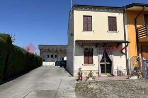 Casa Indipendente Isola della Scala