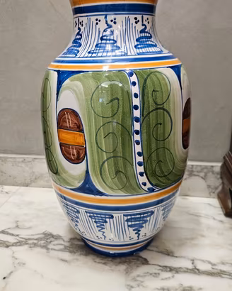 Grande Vaso Tradizionale in Ceramica d'Arte