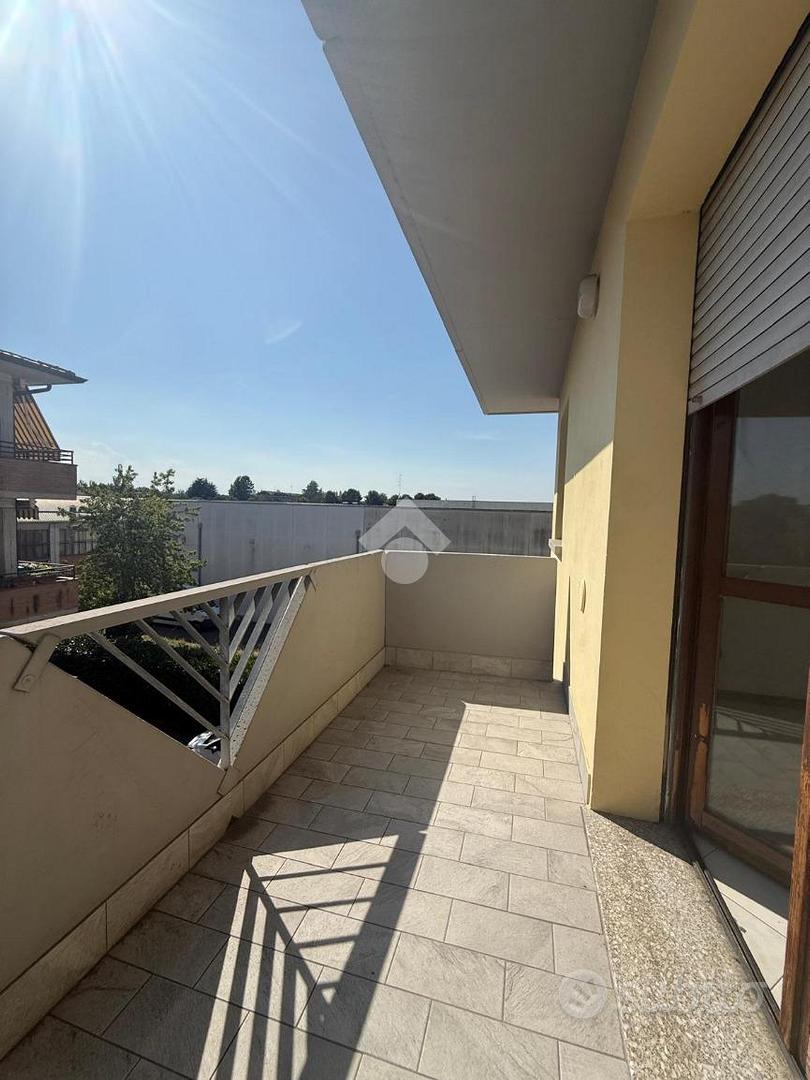 Appartamento – RE - Vista 4
