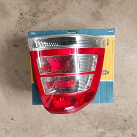 Faro posteriore sx Opel Zafira B