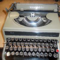 MACCHINA DA SCRIVERE OLIVETTI STUDIO 42