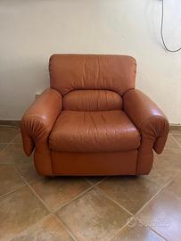 Coppia di poltrone anni 70 in vera pelle