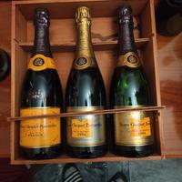 Bottiglie e liquori collezione