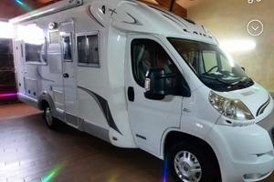 Camper semintegrale laika x718r