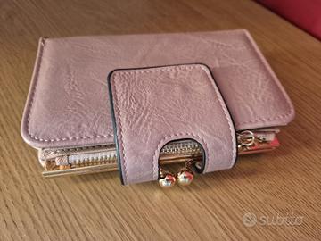 portafogli spazioso,nuovo.