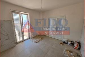 Appartamento di 130 mq con posto e box auto