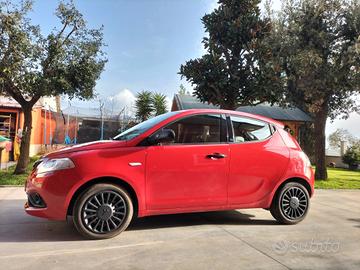 Lancia Ypsilon GPL