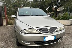 Lancia Y