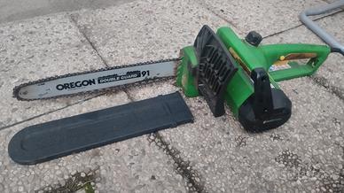 Motosega elettrica perfettamente funzionante 