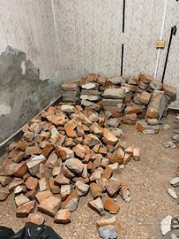 Mattoni e materiale da riporto e/o riempimento