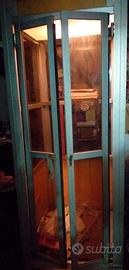 antica cabina telefono gettoni esterna