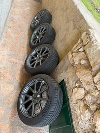 Cerchi originali Tesla Model 3 +Michelin PS4 6k km