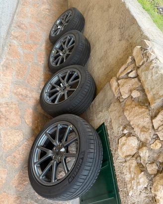 Cerchi originali Tesla Model 3 +Michelin PS4 6k km