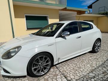 Giulietta Distinctive 2.0 140 JTDM-2