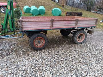 Rimorchio agricolo