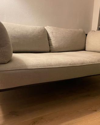 Divano HAY Can Seater,  design iconico prezzo top.