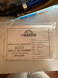 Smerigliatrice pneumatica ad angolo