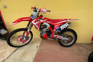 Honda CRF250 4tempi 2016, pari al nuovo, 13 h tot