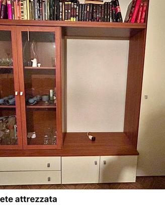 Cameretta più parete attrezzata