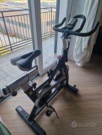 Bici da spinning TOORX SRX 70 S