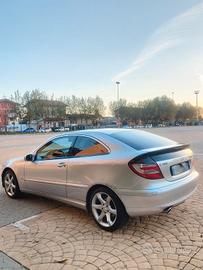 Mercedes Sportcoupe C220 Cdi Sport Edition 